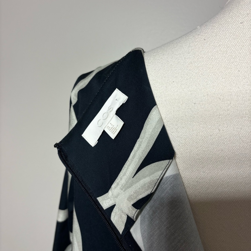 COS Unique Abstract Design Dress - Picture 10 of 12
